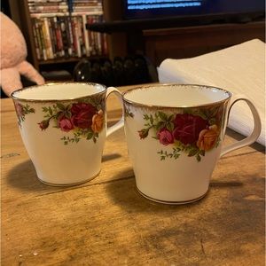 Royal Albert Old Country Roses Mugs